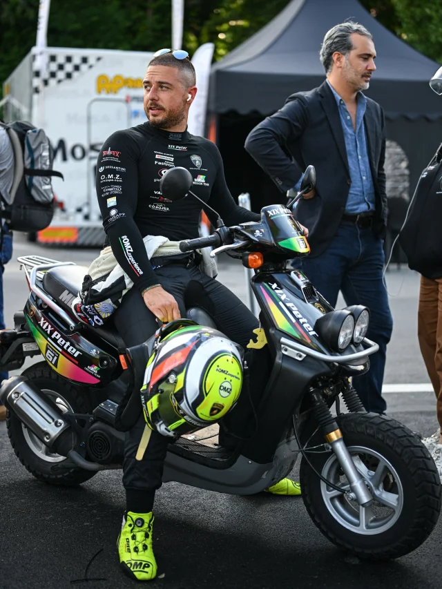 🛵TENDER TO CAR #61🛵

🎨: @beltramevittoriosrl 

📸: @fotospeedy_it 
———————————————————————— 

@gieffeacciai_srl @stilo_official @omz_spa @ferramentavanoli @bianchimetalli_srl #CaldaieMelgari #NuovaCoRoFer @cawipaofficial @eoscaffe #SessantiniImpianti @osteriadelcerreto @stilo_helmets @timeapp_milano #innovatraiming @lamborghini @lamborghinisc @Oregon.team 

———————————————————————— 

#OMZexperience  #XIXpeter  #almostisnotenough #pressuremakesdiamonds #dontcrackunderpressure #huracan  #lamborghini #supertrofeo #motorsport #racing #ready2race #fyp #picoftheday #beautiful #photooftheday #life #motivation #sportscar #sportsphotography #fyp #homeofgt3racing #TOPG